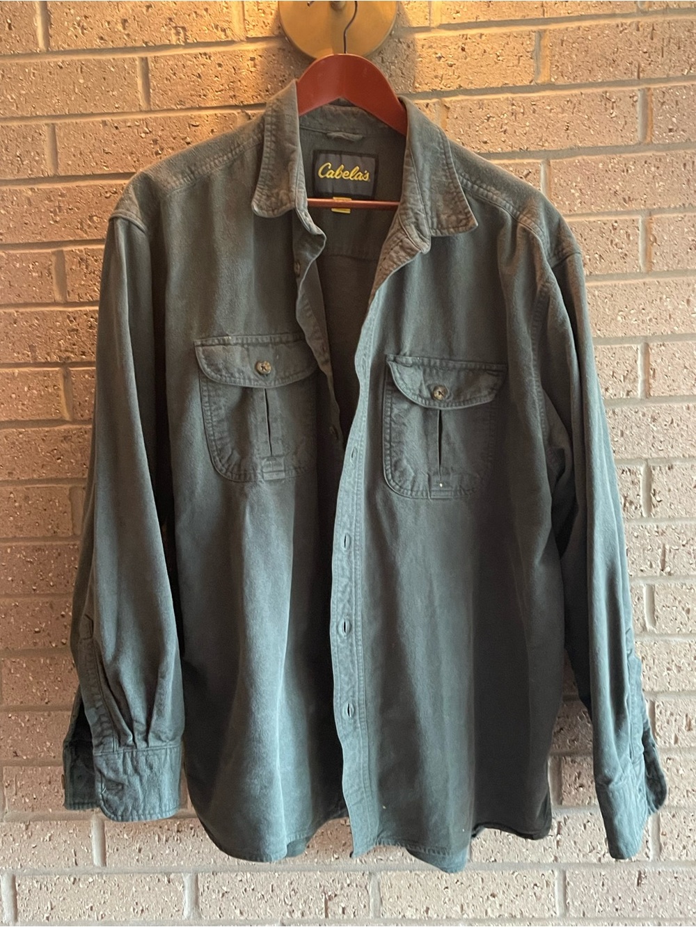 Cabela's Men's Olive Green Casual Button-Down Shirt